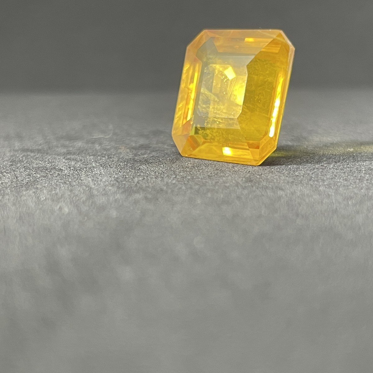 Natural Yellow Sapphire (Pukhraj) #06 Natural Yellow Sapphire (Pukhraj) #06
