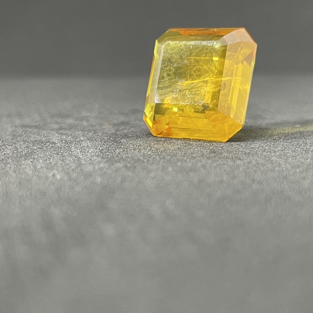 Natural Yellow Sapphire (Pukhraj) #06 Natural Yellow Sapphire (Pukhraj) #06