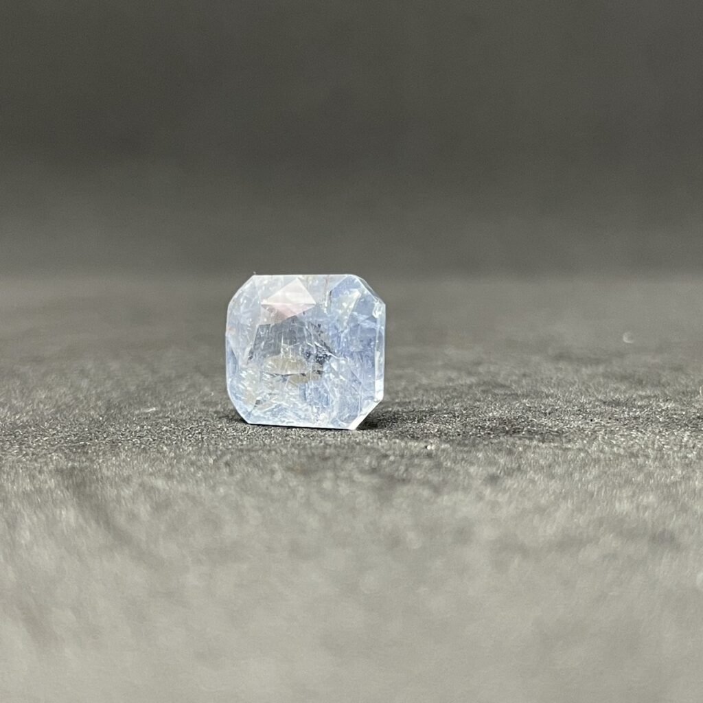 Natural Blue Sapphire - 6.59 Carats