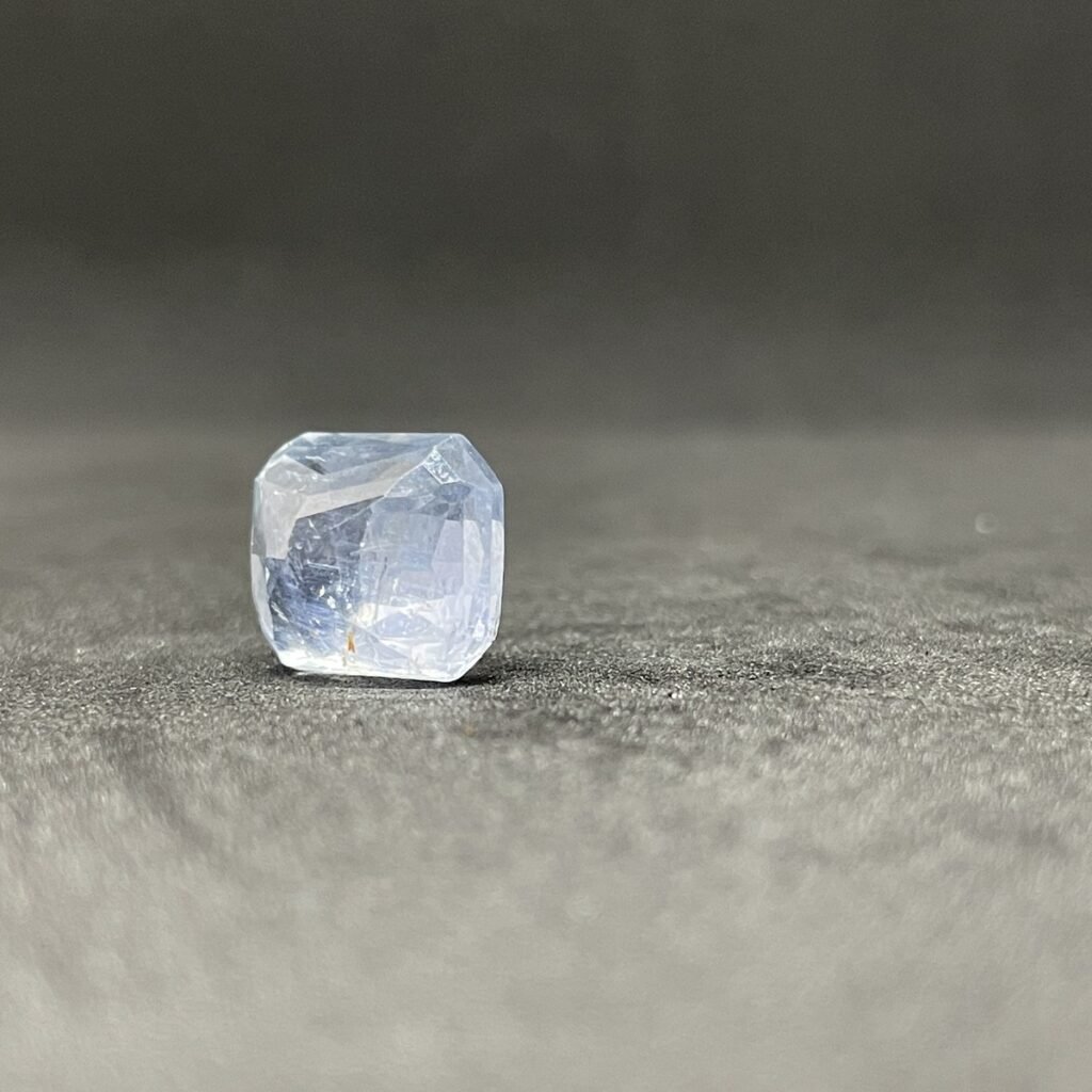 Natural Blue Sapphire - 6.59 Carats