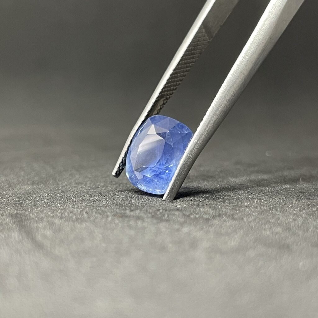 Natural Blue Sapphire - 5.05 Carats