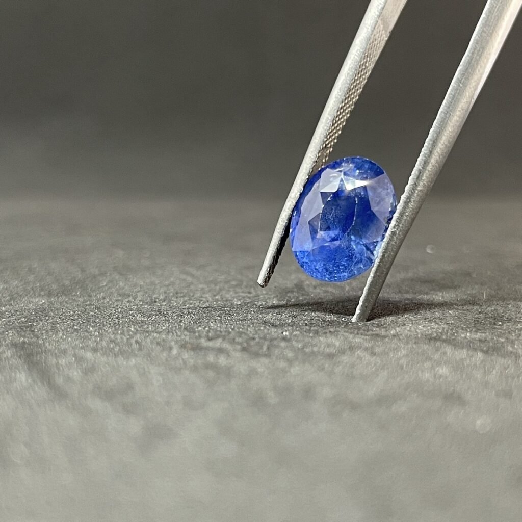 Natural Blue Sapphire - 4.83 Carats