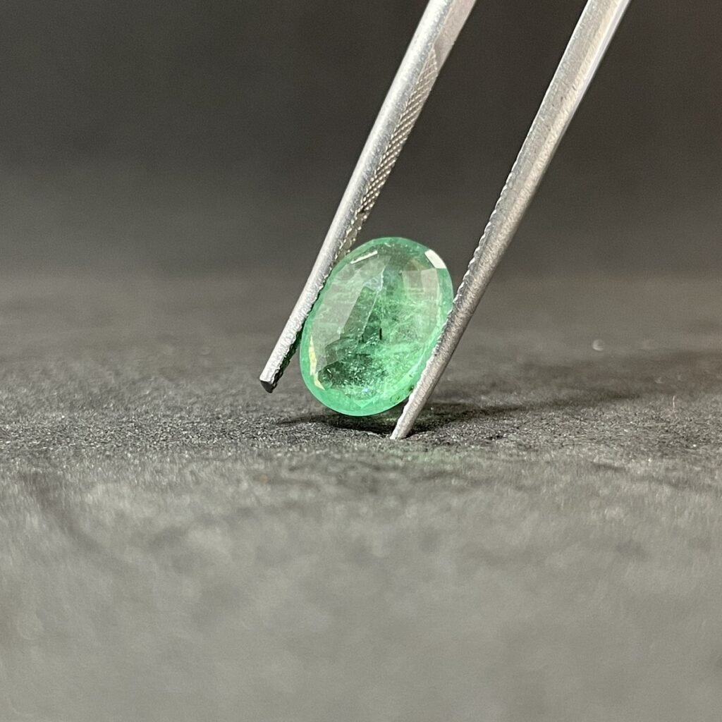 Natural Emerald - 2.92 Carats