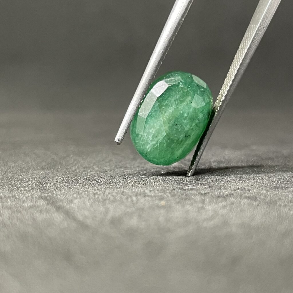 Natural Emerald - 7.07 Carats
