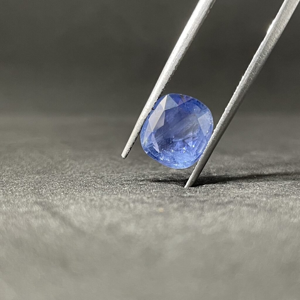 Natural Blue Sapphire - 5.46 Carats