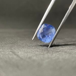 Natural Blue Sapphire - 5.46 Carats