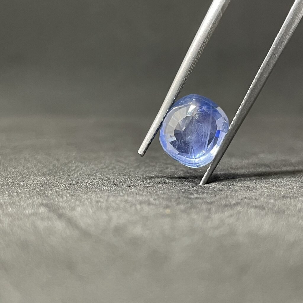 Natural Blue Sapphire - 5.46 Carats