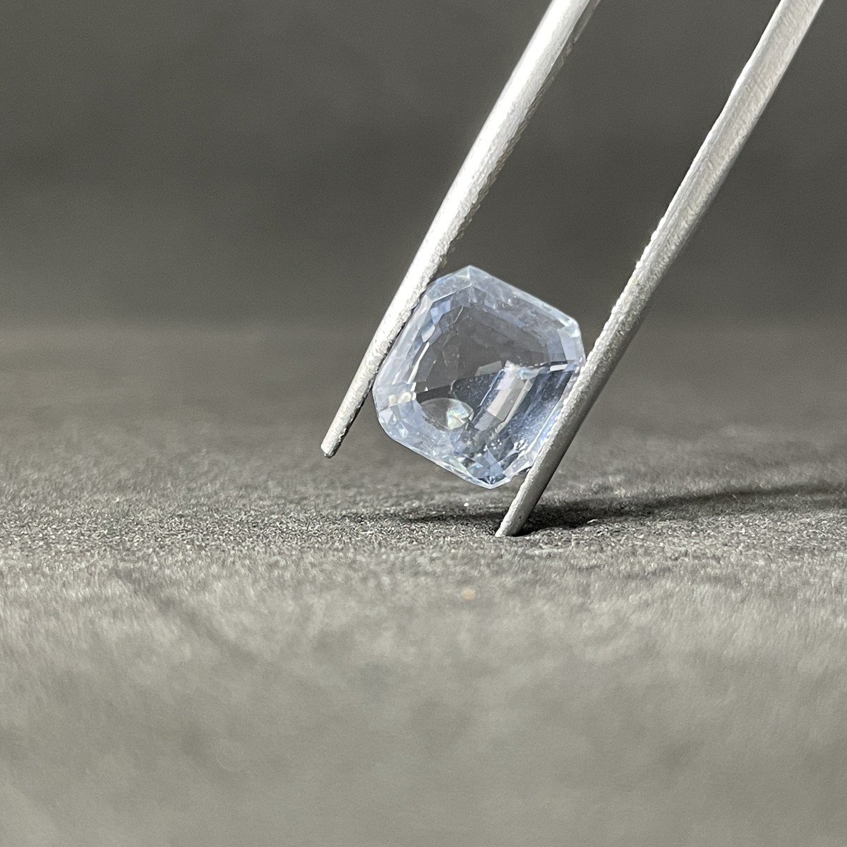 Natural Blue Sapphire - 4.81 Carats Natural Blue Sapphire - 4.81 Carats