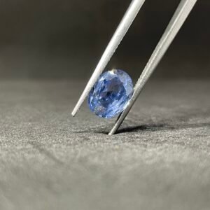Natural Blue Sapphire - 4.04 Carats