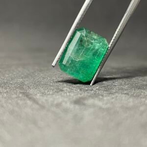Natural Emerald (Panna) #12