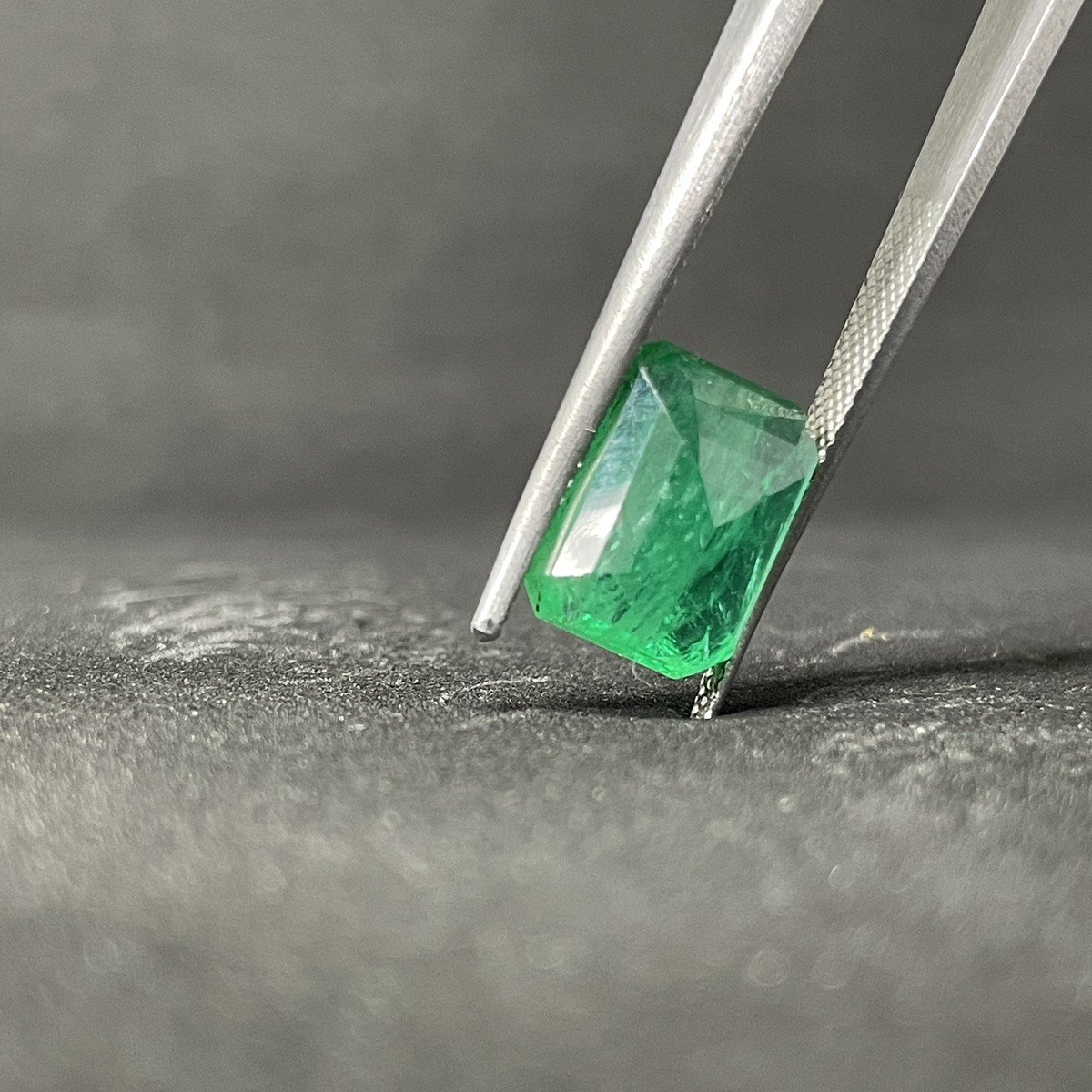 Natural Emerald – 5.71 Carats Natural Emerald - 5.71 Carats
