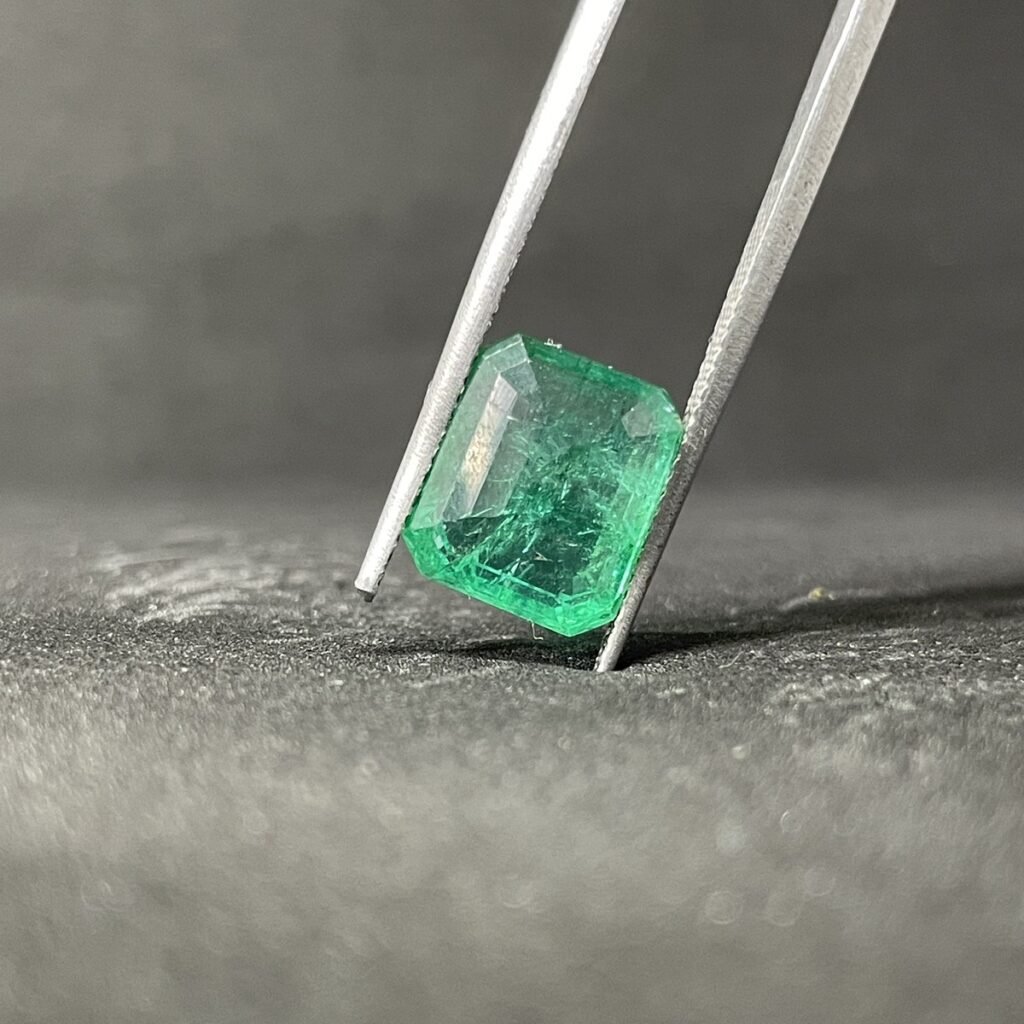 Natural Emerald - 5.03 Carats