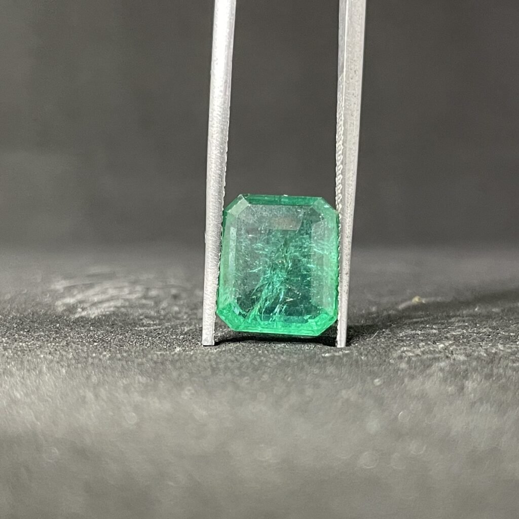 Natural Emerald - 4.93 Carats