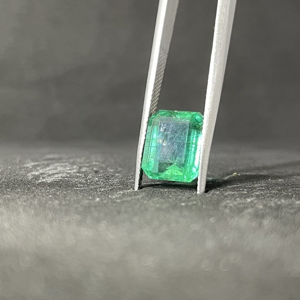 Natural Emerald - 4.93 Carats