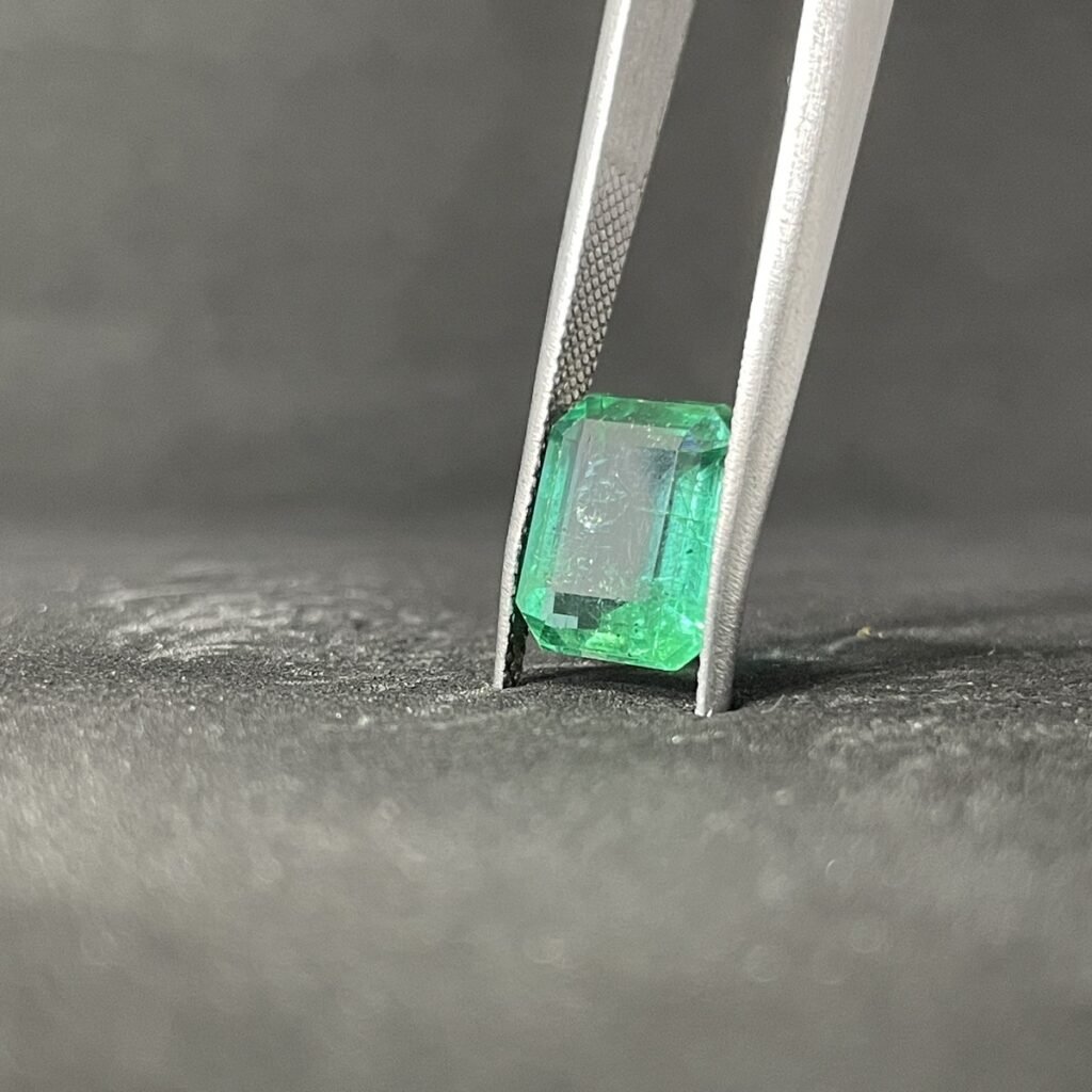 Natural Emerald - 4.93 Carats