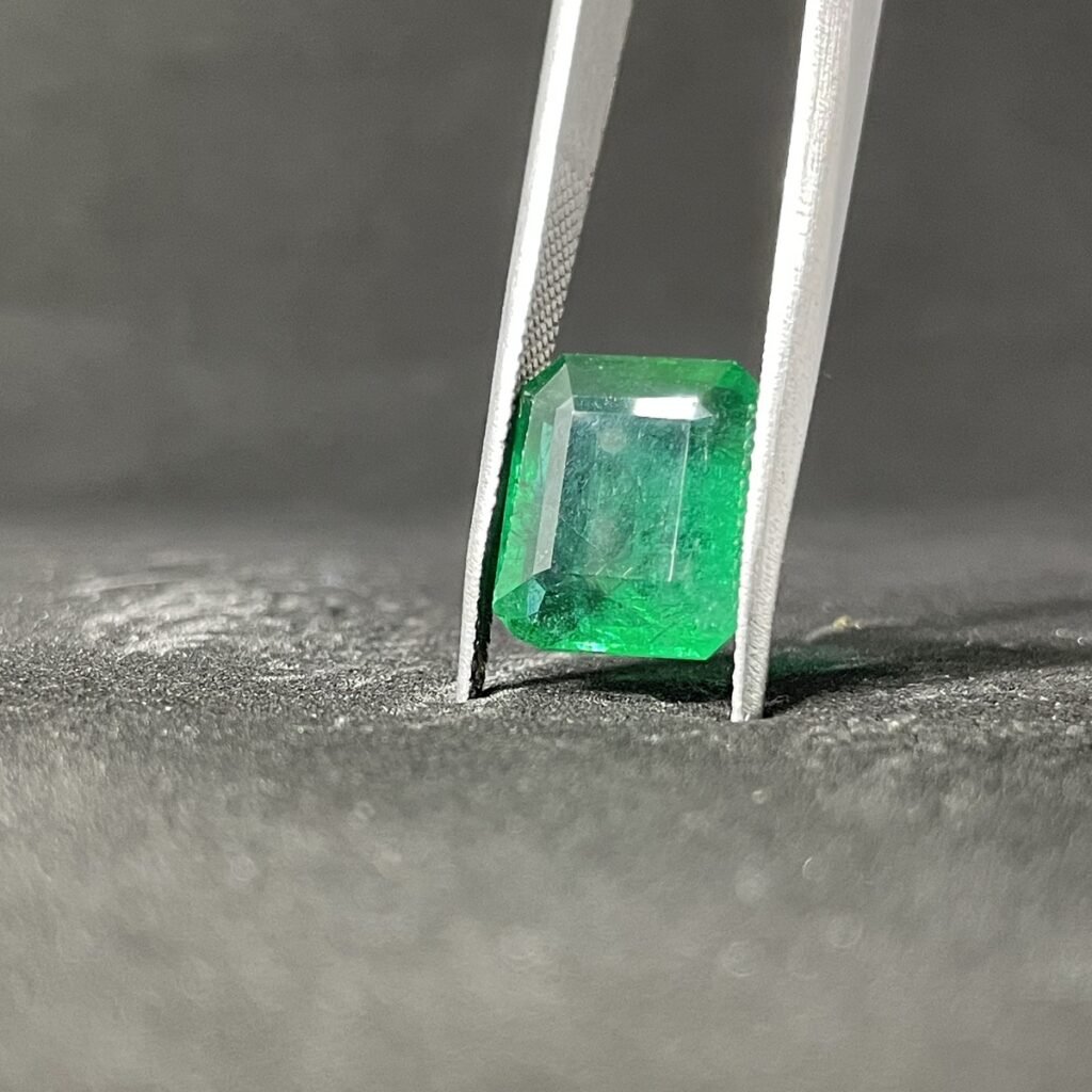 Natural Emerald - 6.21 Carats
