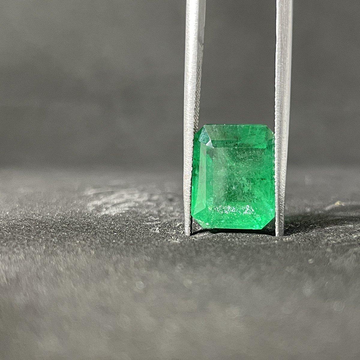 Natural Emerald - 7.25 Carats Natural Emerald - 7.25 Carats